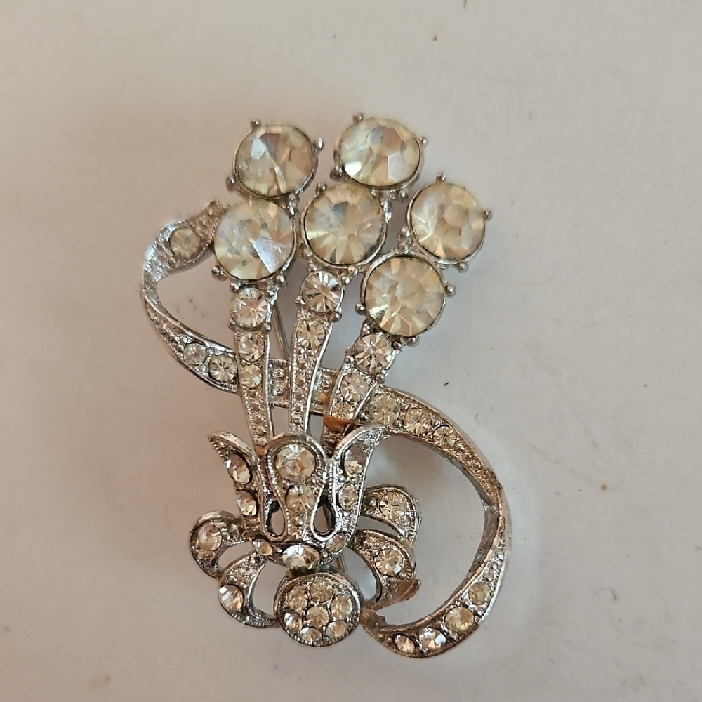 Victorian Style Rhinestone & Silvertone Brooch